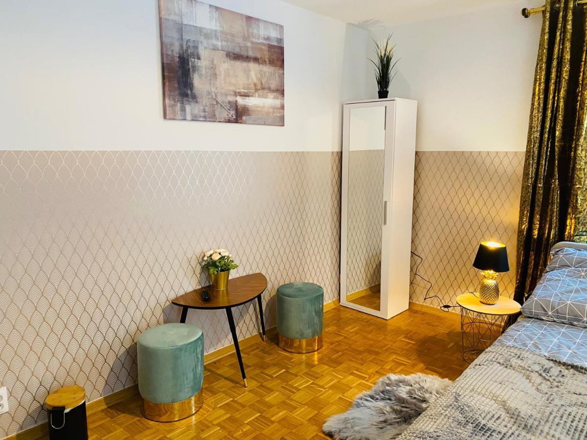Clicktheflat Solidarnosci City Center Apart Rooms Βαρσοβία Εξωτερικό φωτογραφία